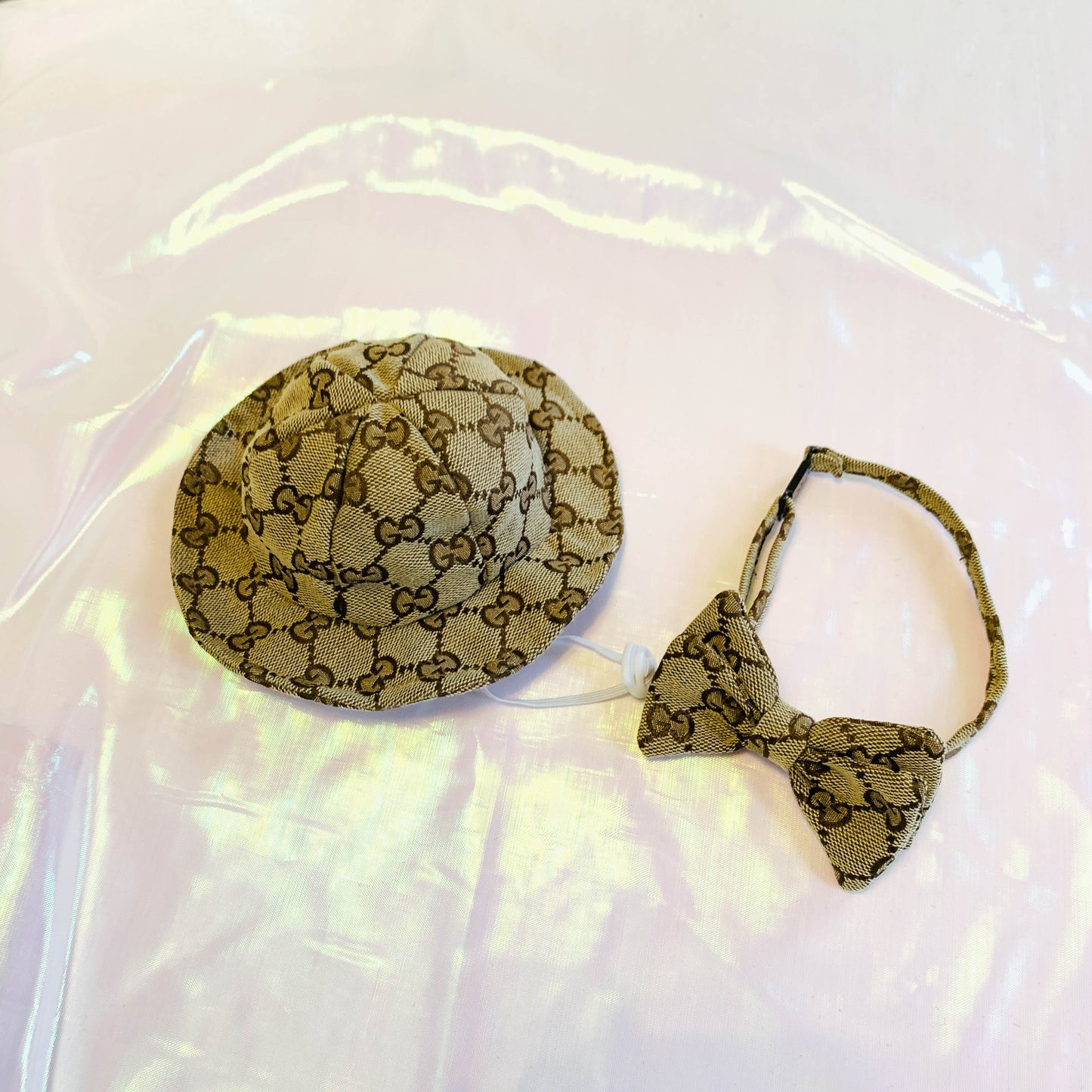 CUTE! Monogram L o g o Pet Hat & Bow Set